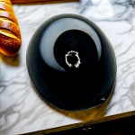 CABOCHON WHITE BLACK APAQUE VITREOUS
